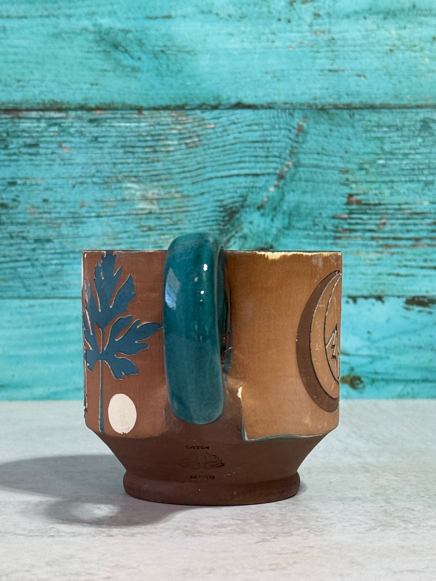 Mug - caffeine and smutty books