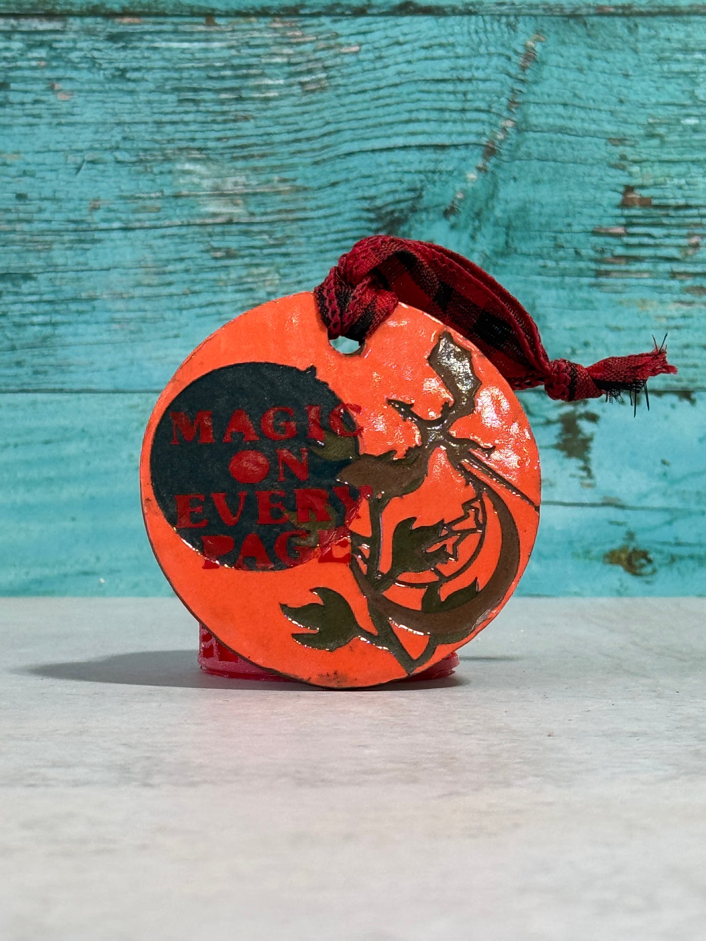 Ornament - Bookish 14