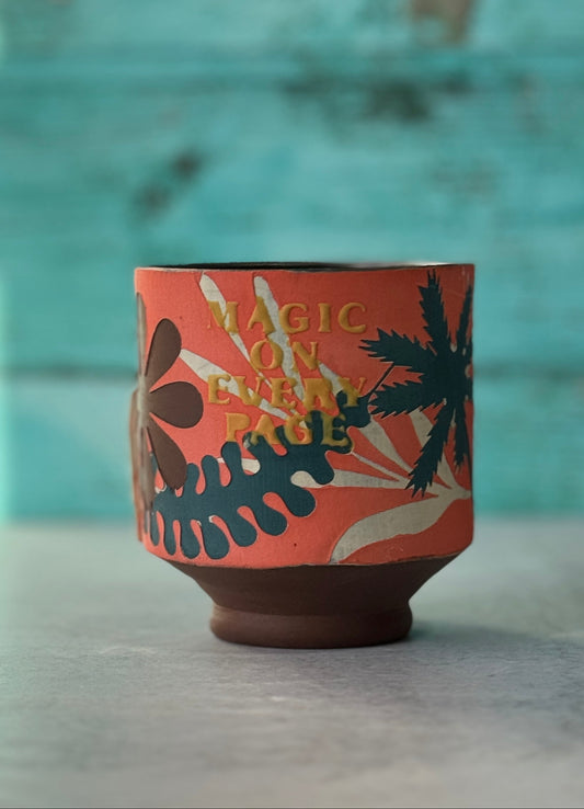 Cup - Magic on every page